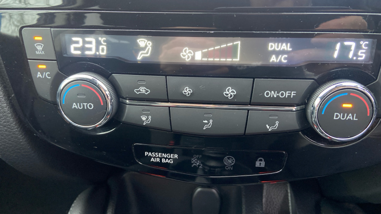 Nissan Qashqai 1.5 dCi N-Connecta 5dr Diesel Hatchback